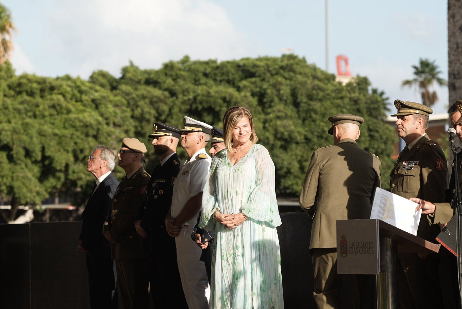 La Naval revive la historia: la recreación de la batalla naval llena de luz y tradición las calles de La Isleta