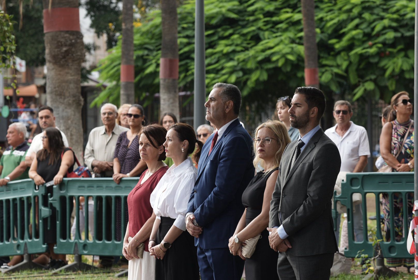 La Naval revive la historia: la recreación de la batalla naval llena de luz y tradición las calles de La Isleta