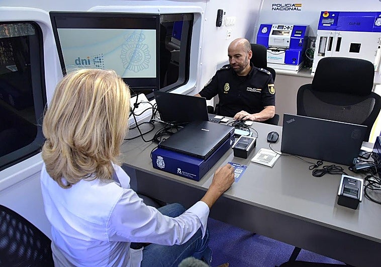 Demostración de cómo funcionan los nuevos vehículos incoporados por la Policía Nacional.