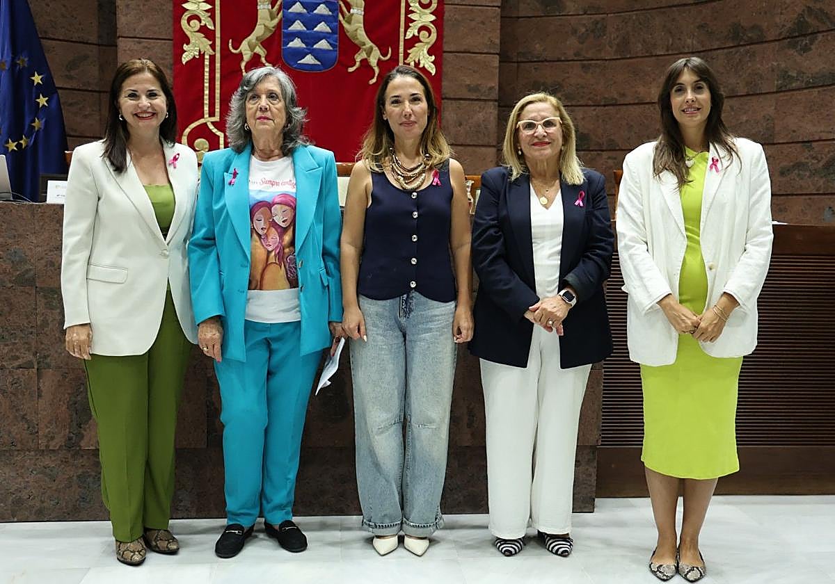 El Parlamento acoge las IX Jornadas sobre el cáncer de mama organizadas por Ámate