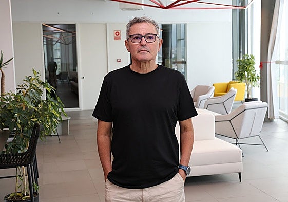 Imagen de Carlos Marín en la redacción de CANARIAS7.