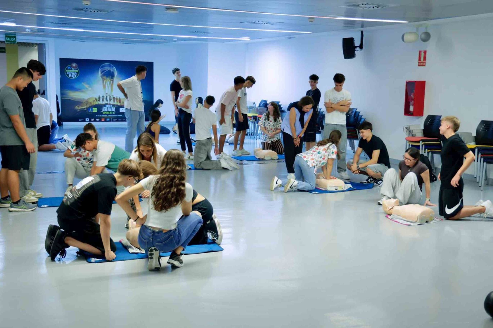 500 personas participan en jornadas sobre reanimación cardiopulmonar