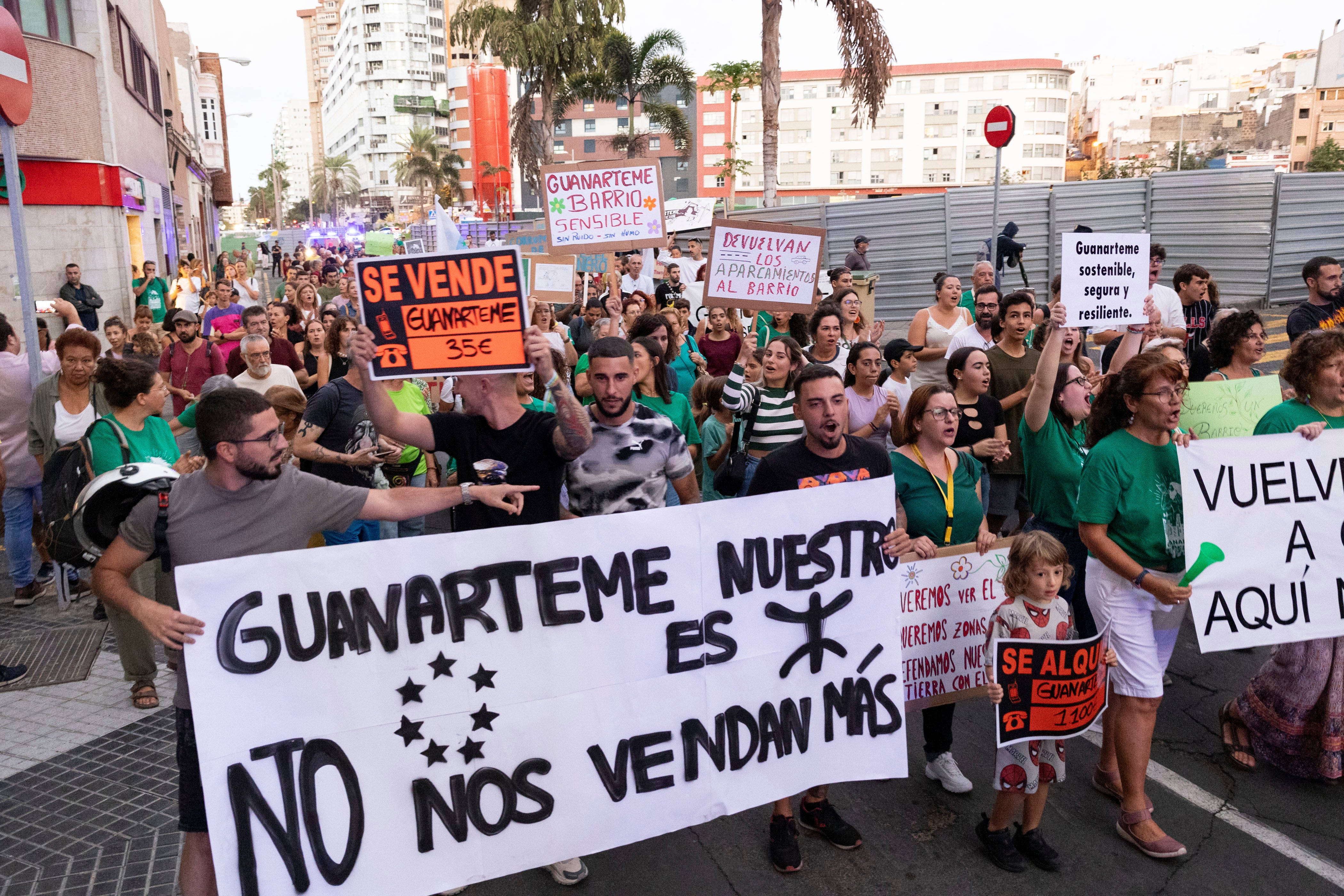 Manifestación contra los efectos del mercado de la vivienda en Guanarteme.
