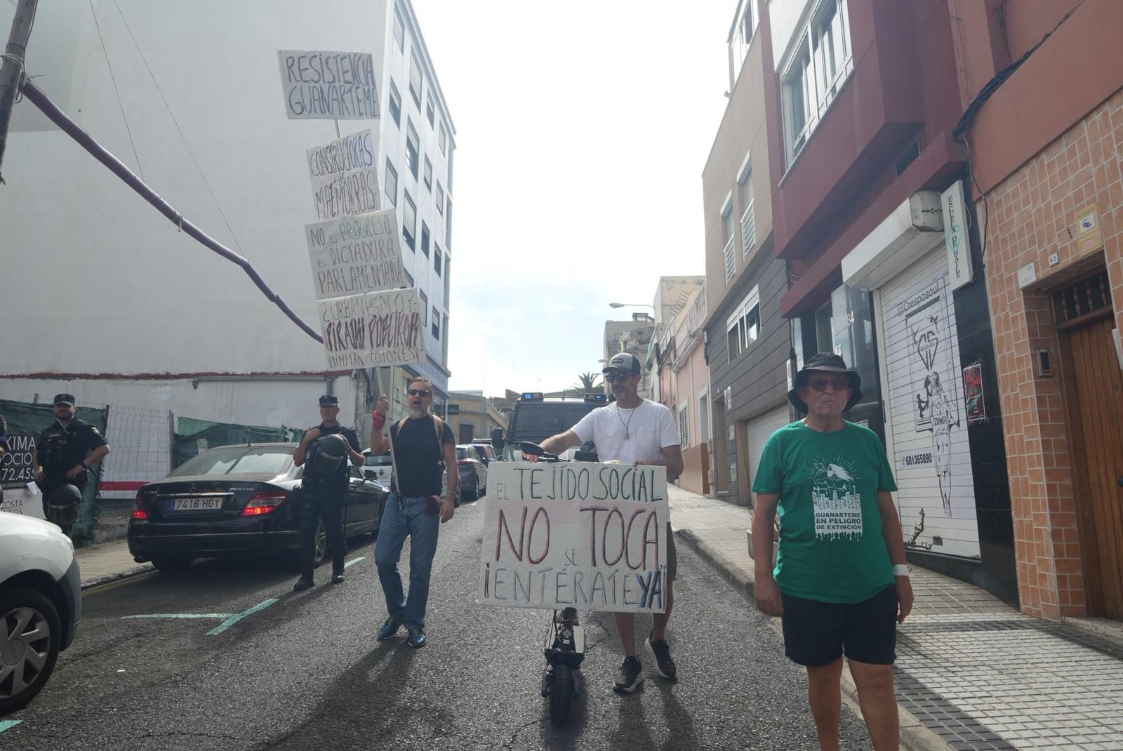 Manifestación en Guanarteme: los vecinos protestan por la especulación urbanística