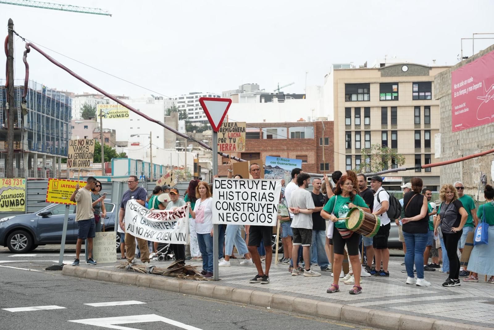 Manifestación en Guanarteme: los vecinos protestan por la especulación urbanística