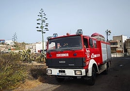 Una mujer y una niña heridas en un incendio en una vivienda de Granadilla de Abona