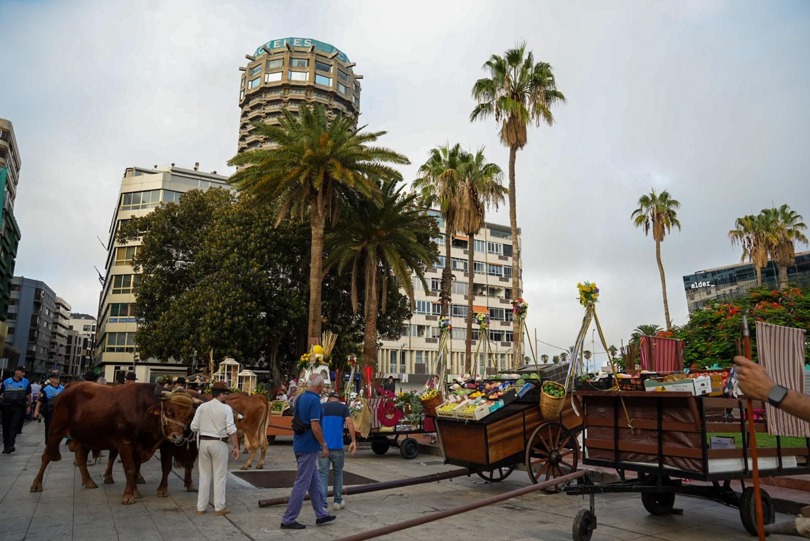 Las mejores imágenes de la romería ofrenda de La Naval