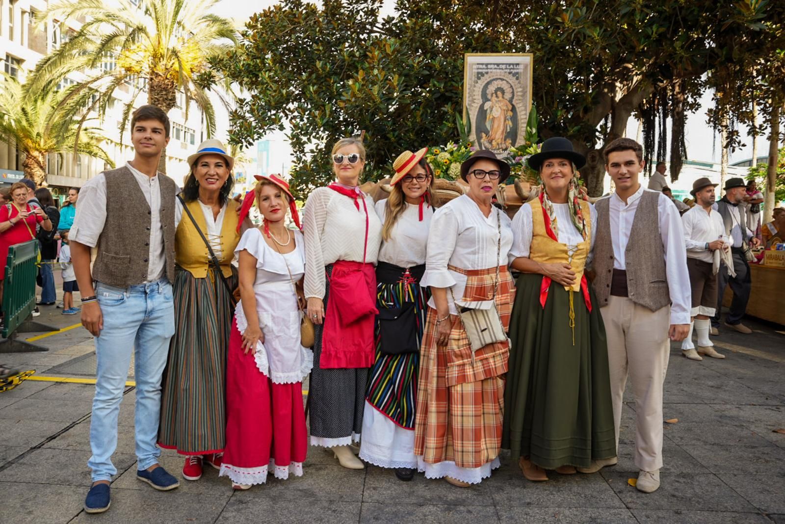Las mejores imágenes de la romería ofrenda de La Naval