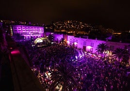 Imagen aérea de la primera noche.