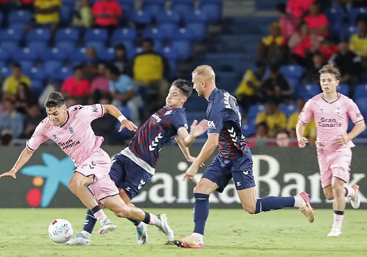 Arreón de Ale García sobre la retaguardia armera.