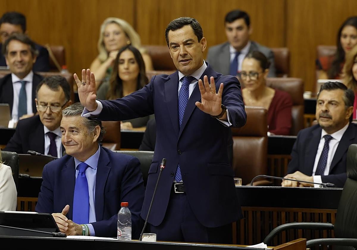 Juanma Moreno, en una intervención reciente en el Parlamento andaluz.