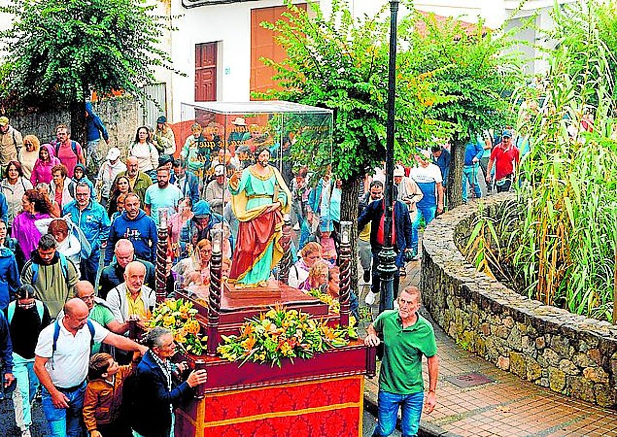 Imagen secundaria 1 - Peregrinación histórica en Moya