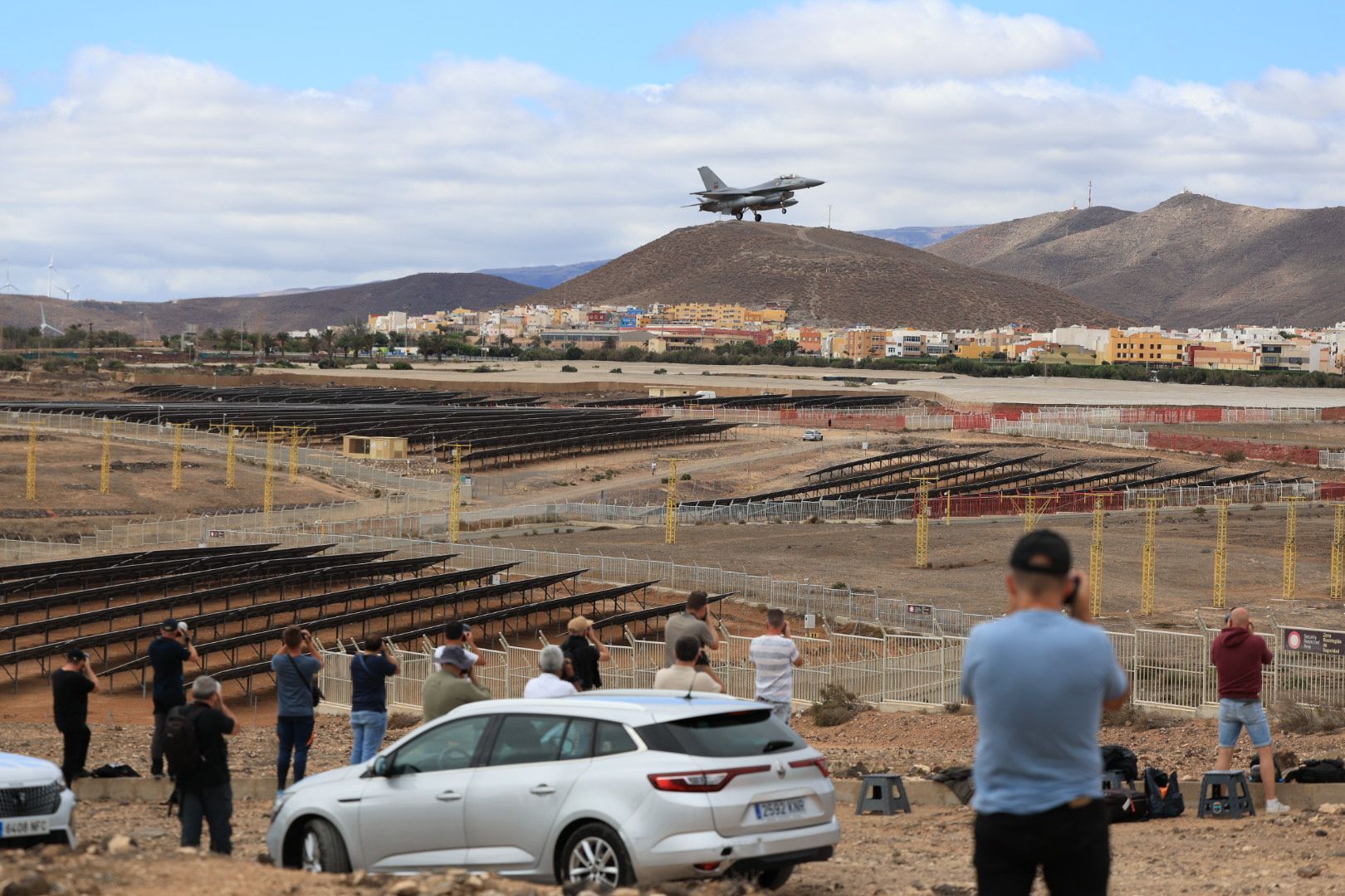 Spotters en Gando: la pasión por la aviación en el cielo de Gran Canaria
