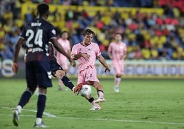 Amatucci, ante el Eibar.