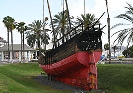 Imagen de la carabela dañada por los efectos del incendio.