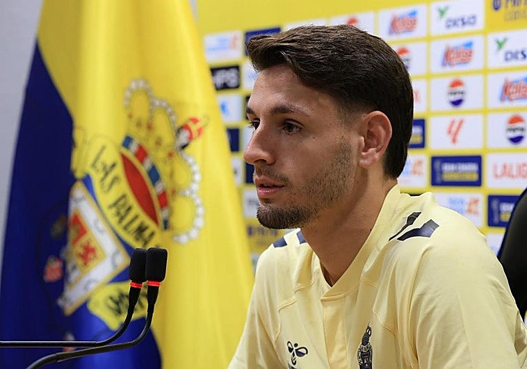 Iván Gil, en sala de prensa.