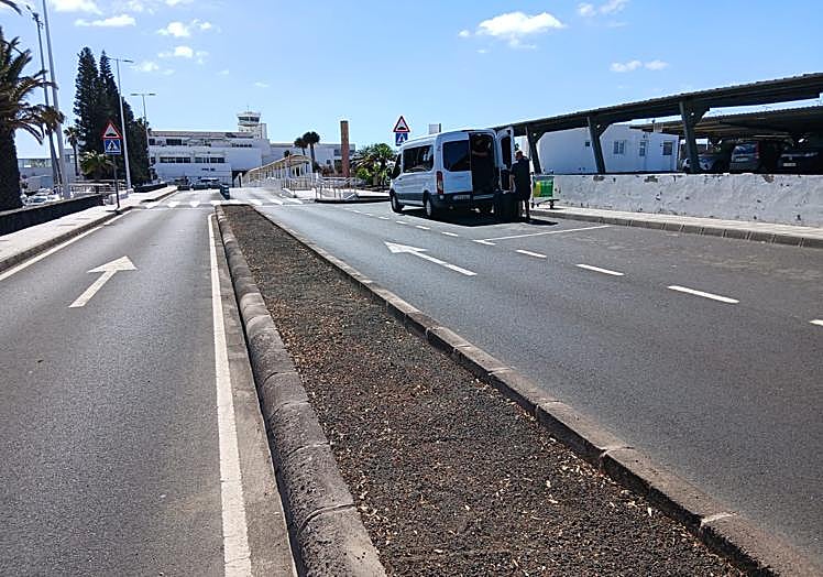 Espacio para acceder a la terminal interinsular, ya limpio.