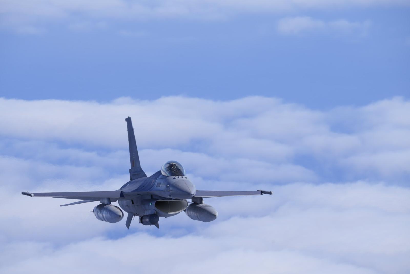 El Ejército del Aire informa en la Base Aérea de Gando, en imágenes