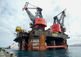 Imagen del 'DCV Balder' en el Puerto de Las Palmas.