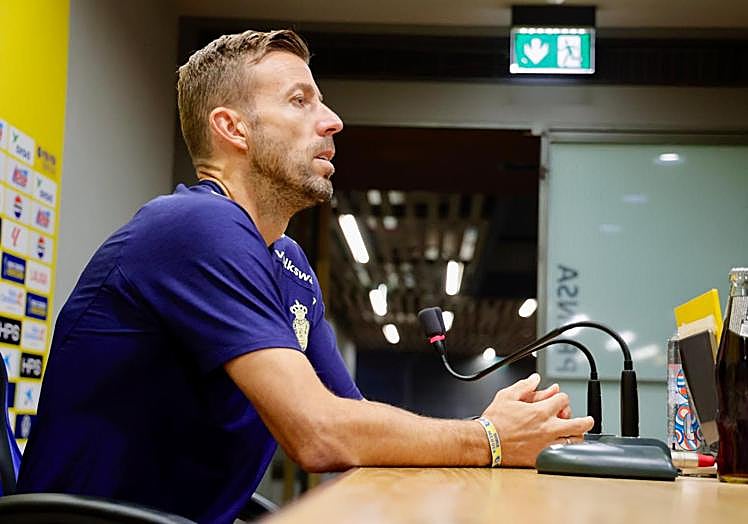 Luis García, en su análisis del partido en Barranco Seco y ante los medios de comunicación.