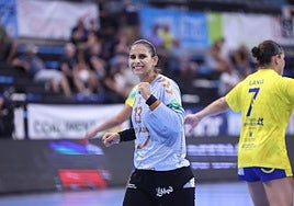 Lulú Guerra, en un lance de encuentro de esta temporada.