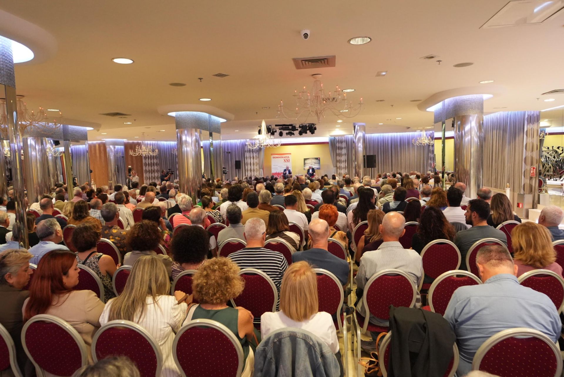 Ángel Víctor Torres y Baltasar Garzón debaten sobre memoria democrática en Las Palmas de Gran Canaria