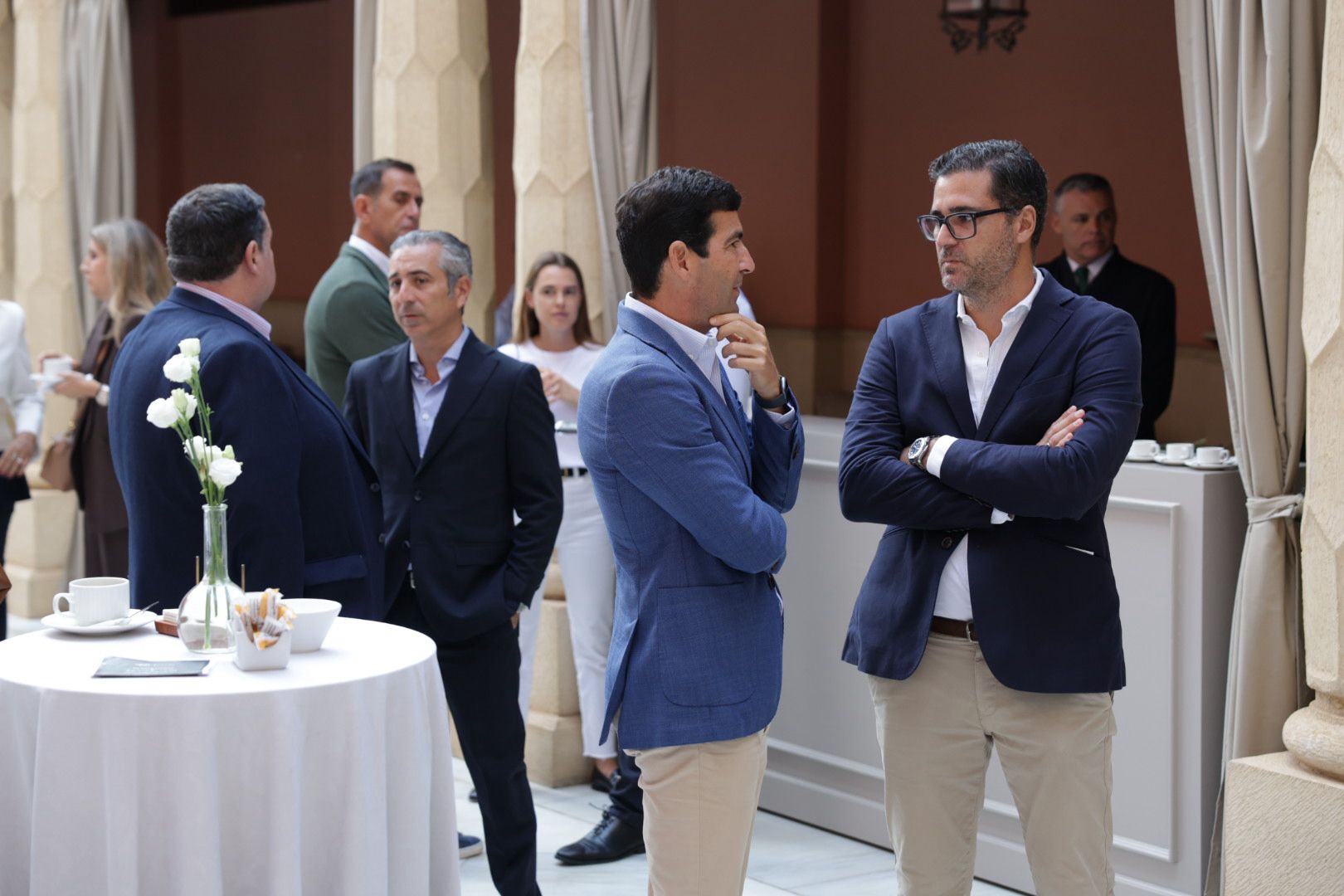 La APD pone el foco en las implicaciones del blockchain y los criptoactivos