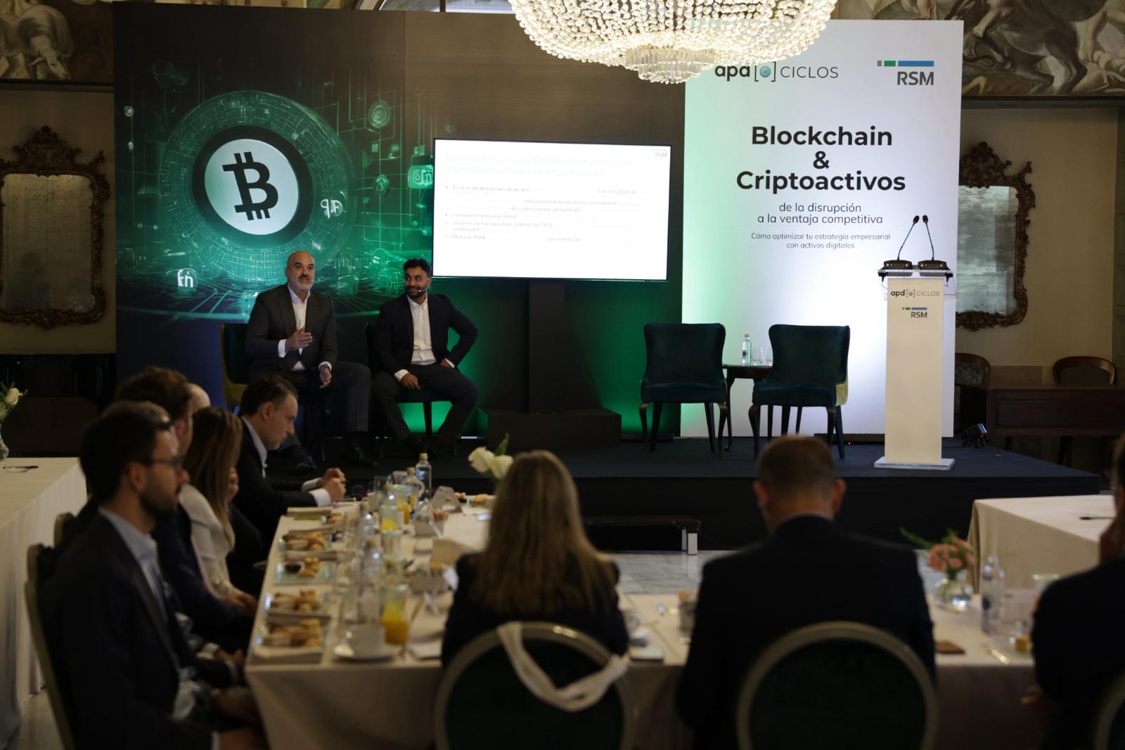 La APD pone el foco en las implicaciones del blockchain y los criptoactivos