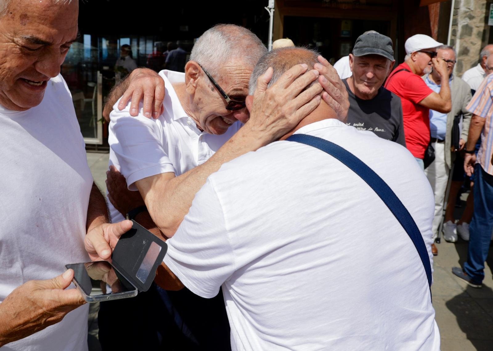 Emotivo almuerzo entre veteranos y antiguos dirigentes de filiales de la UD Las Palmas