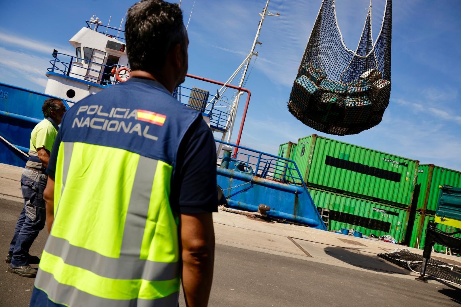 Así fue el desembarco de 4.000 kilos de cocaína en el puerto de Arinaga