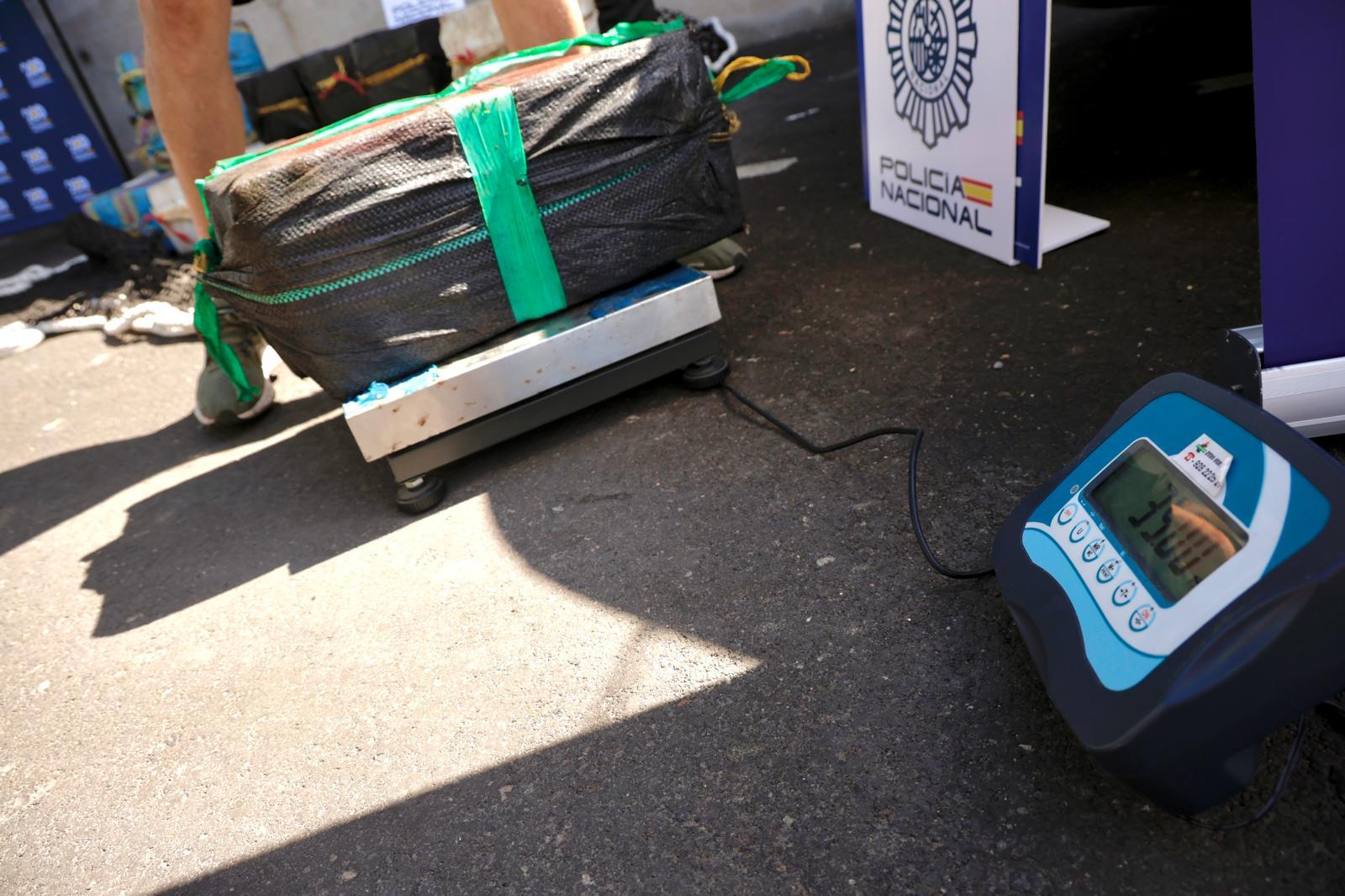 Así fue el desembarco de 4.000 kilos de cocaína en el puerto de Arinaga