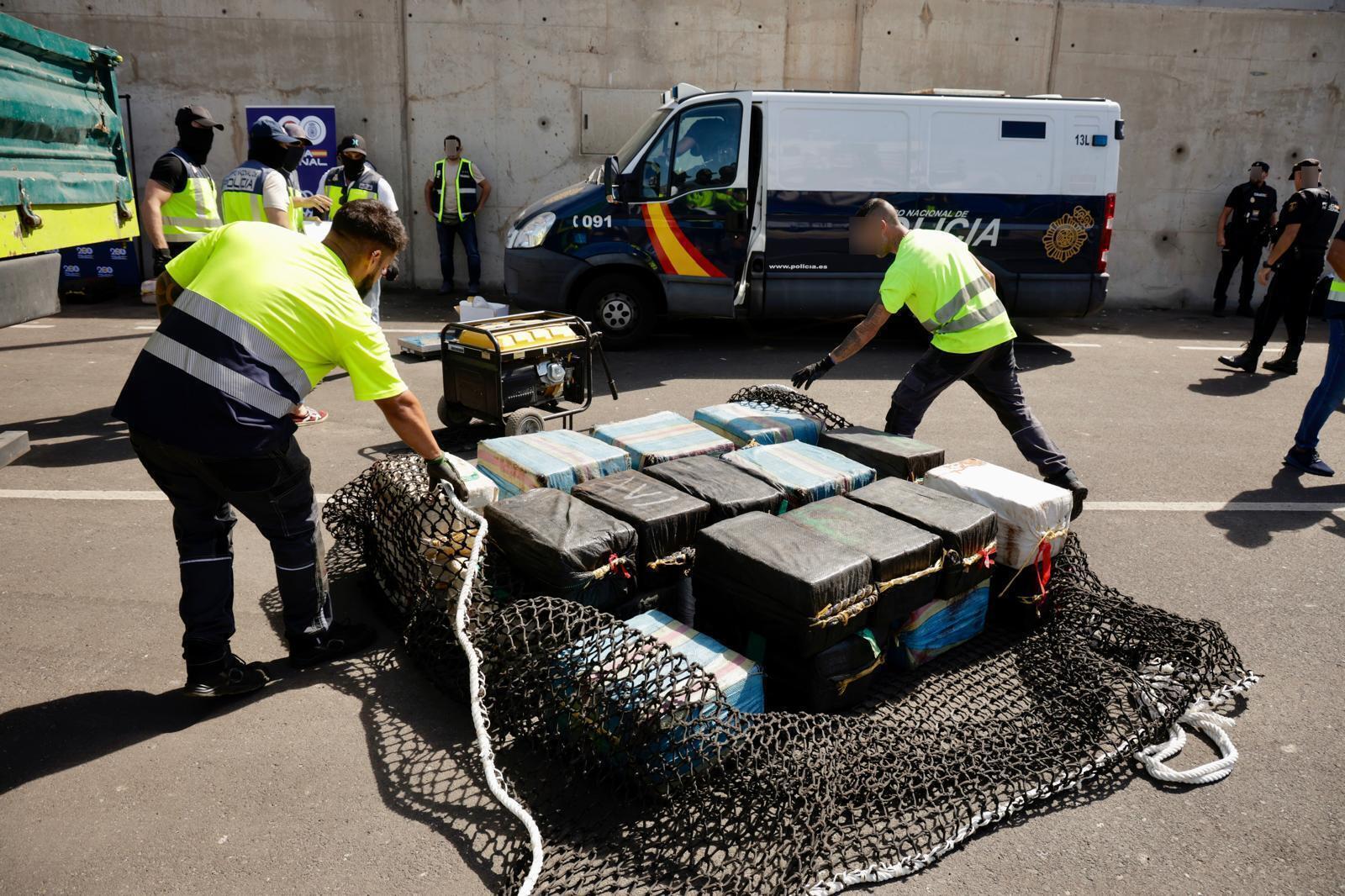 Así fue el desembarco de 4.000 kilos de cocaína en el puerto de Arinaga