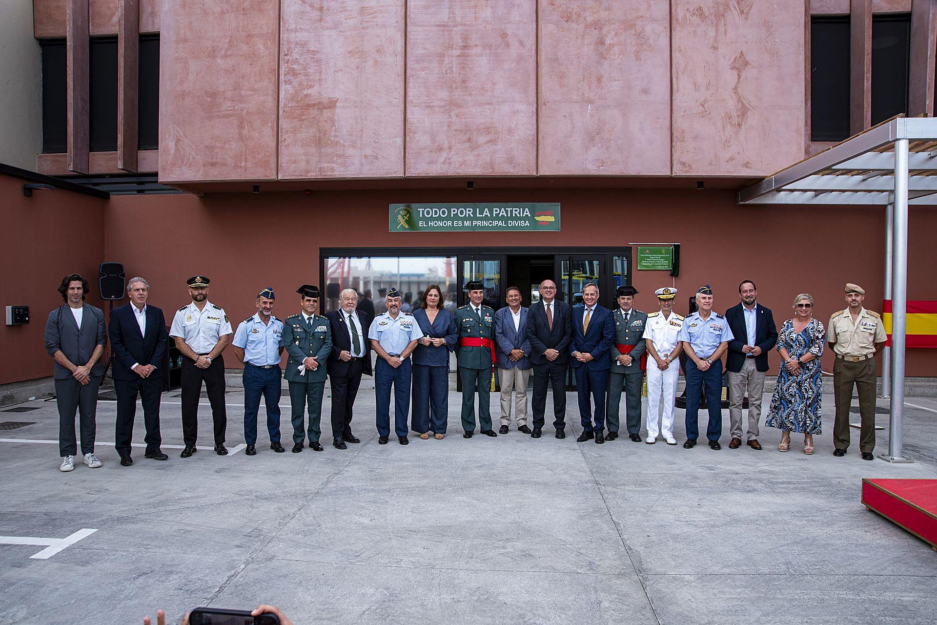 Presentación del nuevo cuartel de la Guardia Civil en el Puerto de La Luz