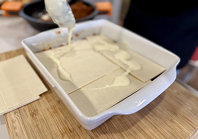 Cubrimos de nuevo con placas y más bechamel