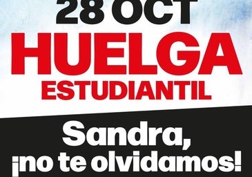 Huelga estudiantil en la Plaza de España por la muerte de la joven Sandra Peña