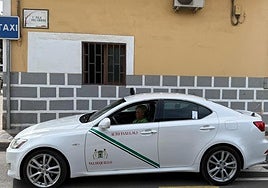 Uno de los taxis que prestan servicio actualmente en Valsequillo.