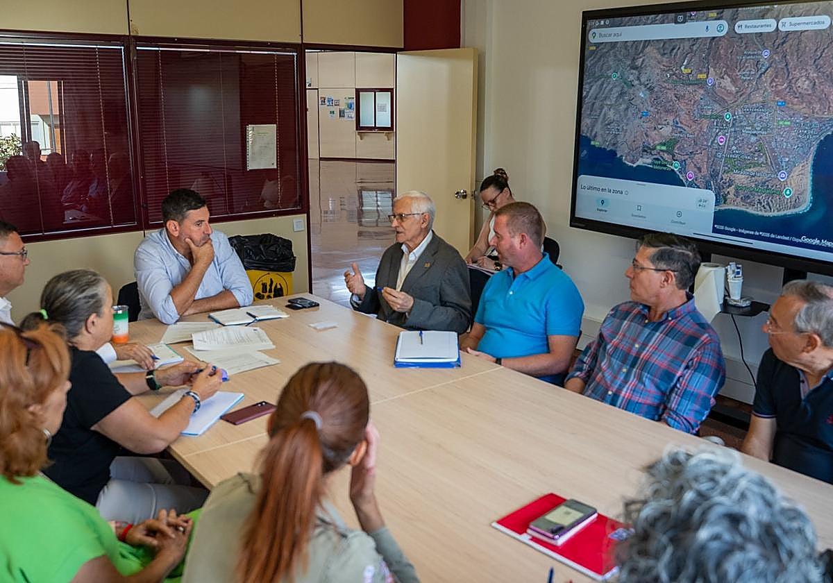 Reunión de Marichal con la Obra Social de Acogida y Desarrollo.