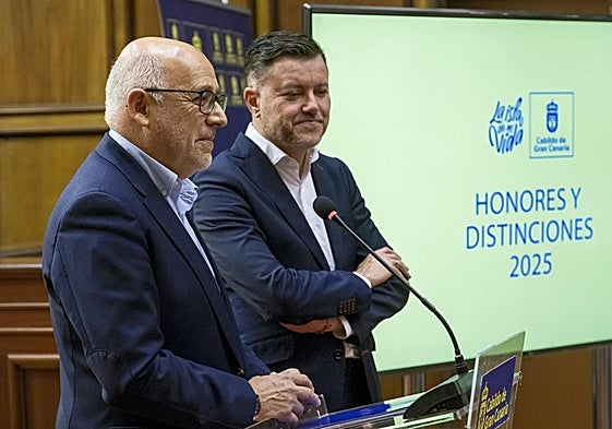 Antonio Morales y Teodoro Sosa en una comparencia conjunta en el Cabildo.