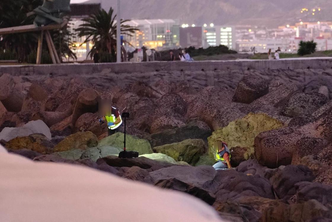 Las imágenes del lugar donde se encontraba el cadáver en Las Palmas de Gran Canaria