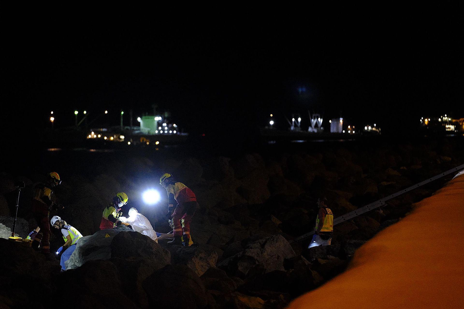 Las imágenes del lugar donde se encontraba el cadáver en Las Palmas de Gran Canaria