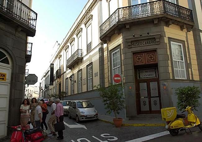 Fachada del Museo Canario, en el barrio de Vegueta.