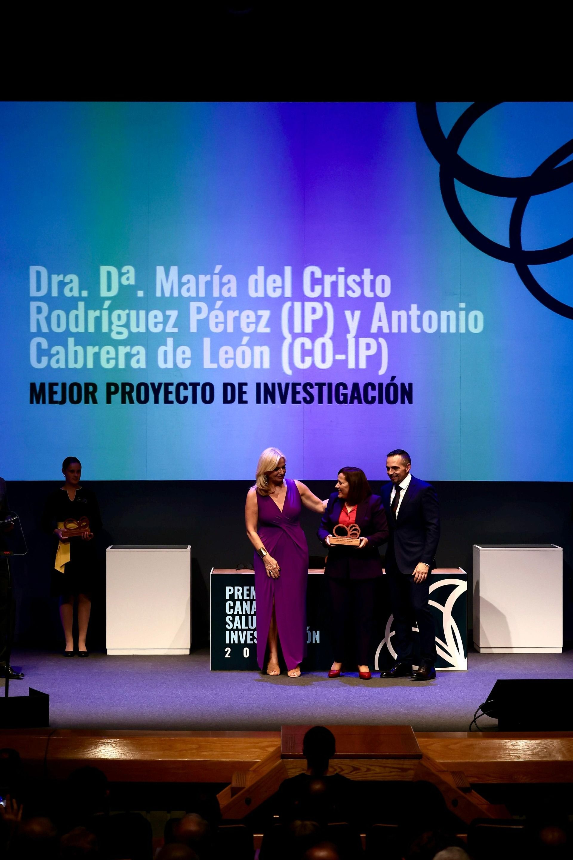 Imagen secundaria 2 - Un momento de la entrega de premios.