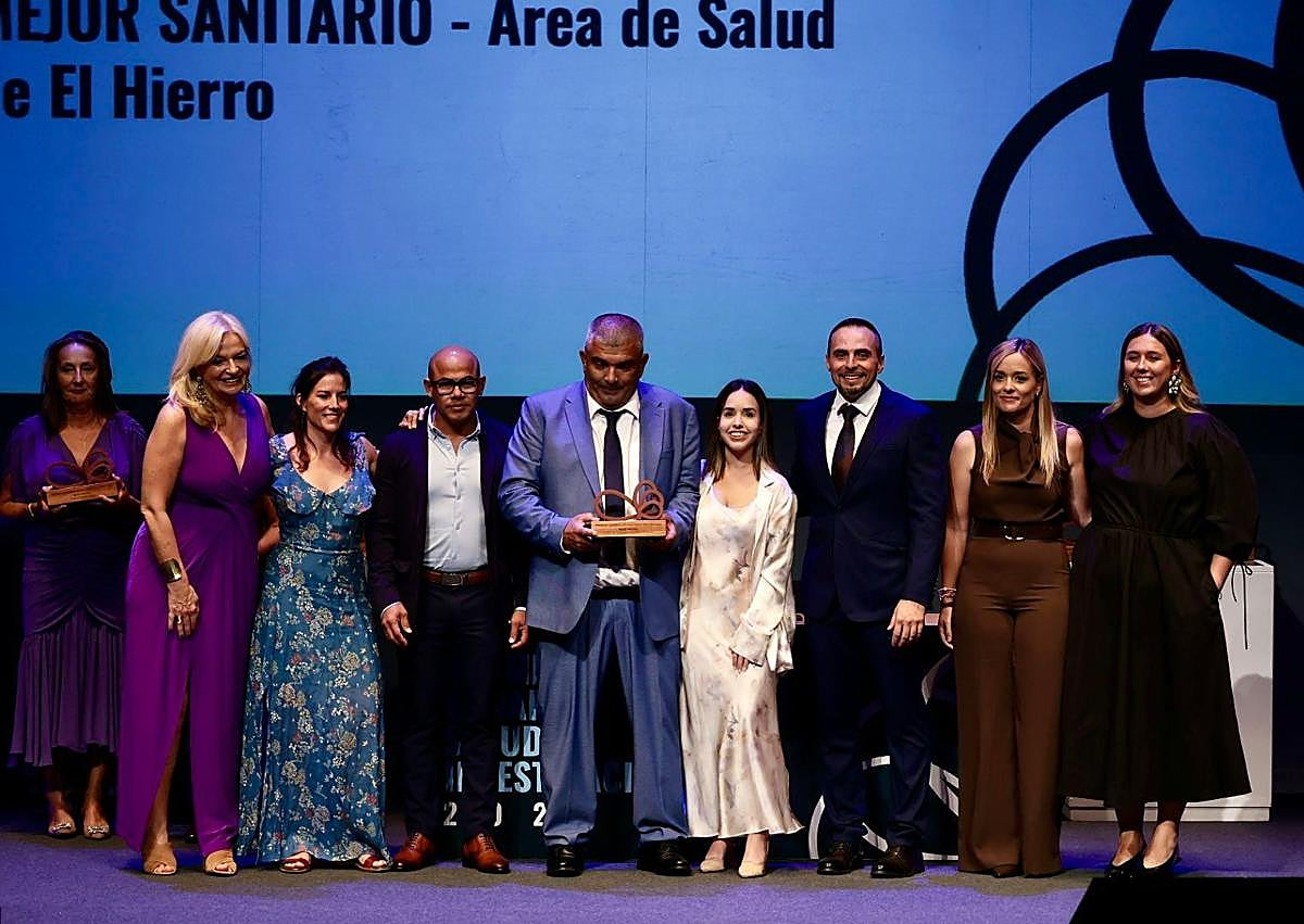 Imagen secundaria 1 - Un momento de la entrega de premios.