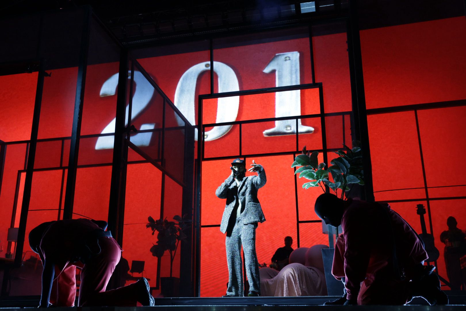 Manuel Turizo llena de canciones y bailes el recinto ferial de Las Palmas de Gran Canaria