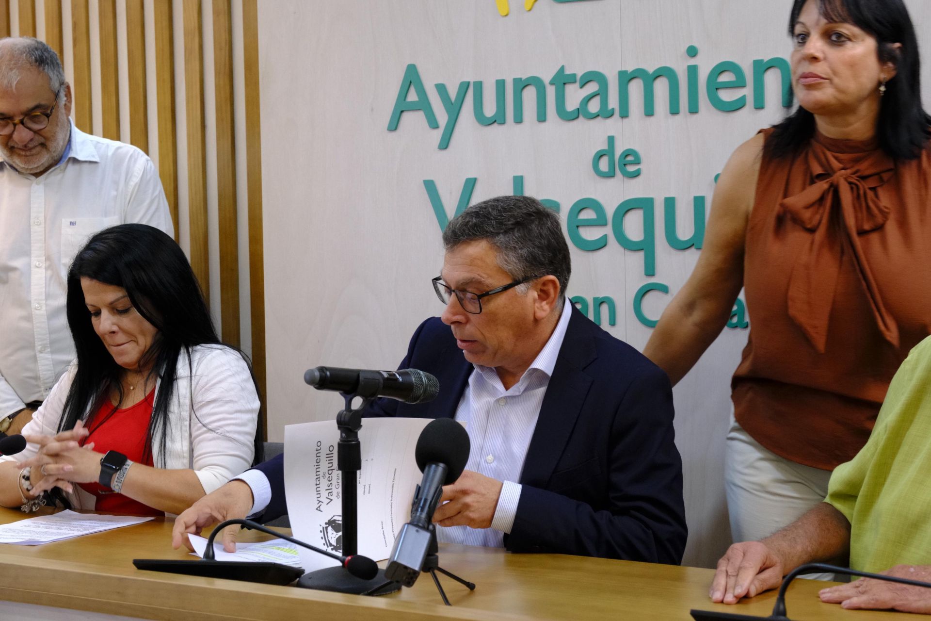 La reacción del grupo de gobierno de Valsequillo a la moción de censura, en imágenes