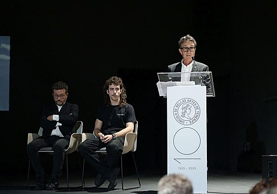 El Círculo de Bellas Artes de Tenerife reconoce con la entrega de su principal distinción las trayectorias profesionales de Helena Romero, a título póstumo, y de Octavio Zaya.