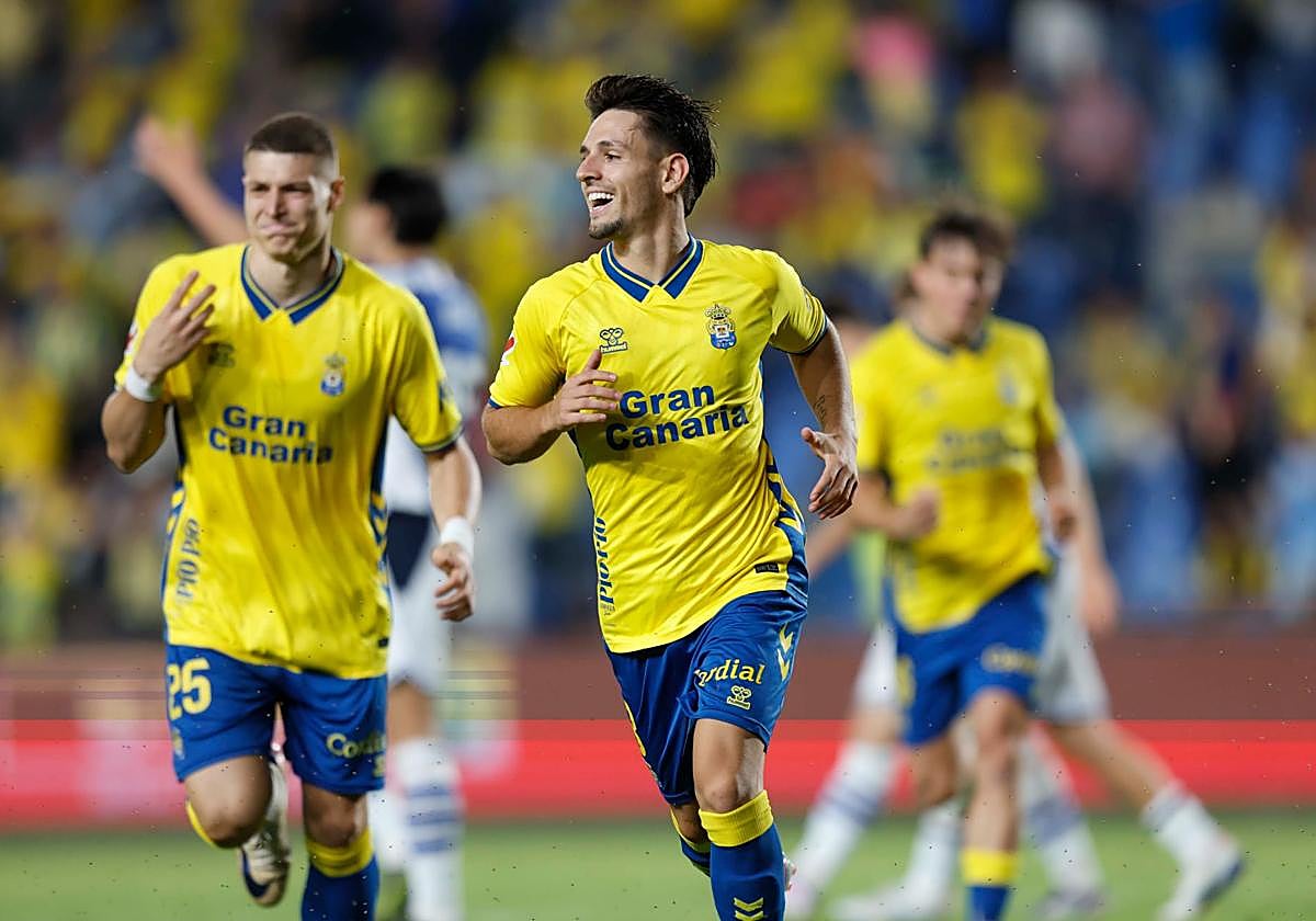 Las Palmas busca su tercera victoria seguida en casa.