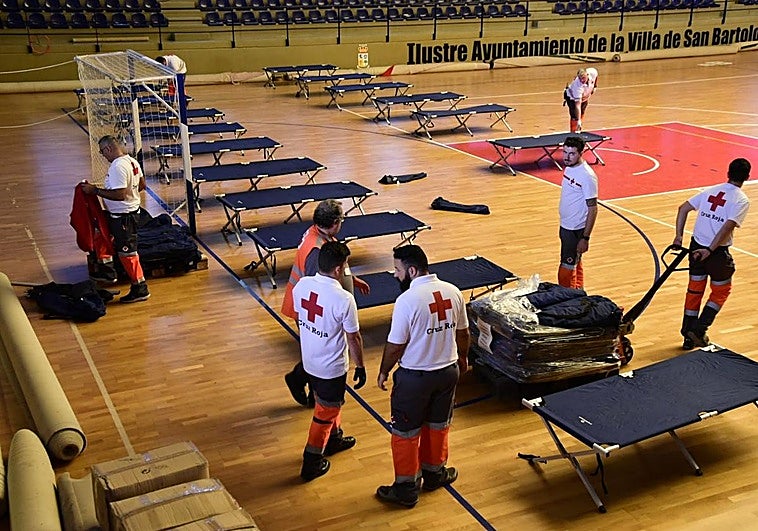 La Cruz Roja ha habilitado 50 camas en el pabellón de El Tablero de Maspalomas.