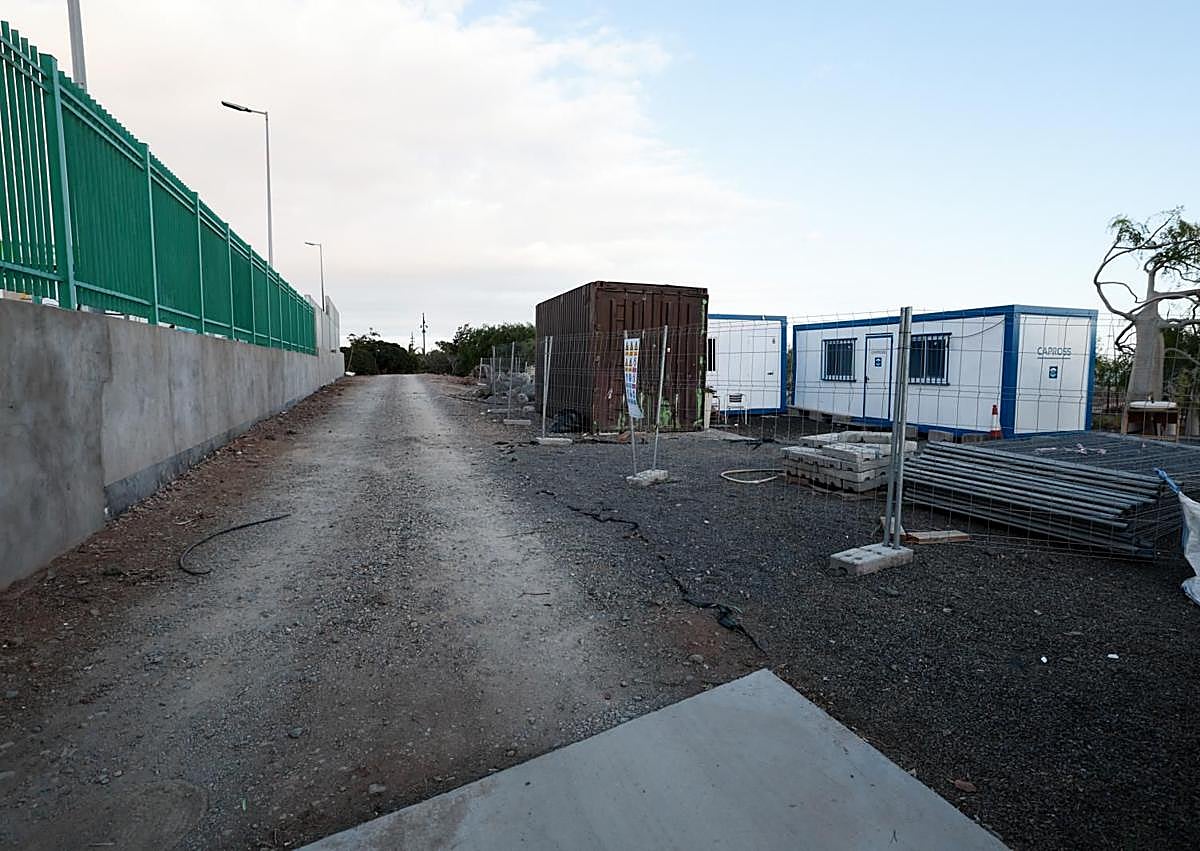 Imagen secundaria 1 - Arrancan las obras para culminar y abrir el parque Camilo Sánchez en Santa Lucía