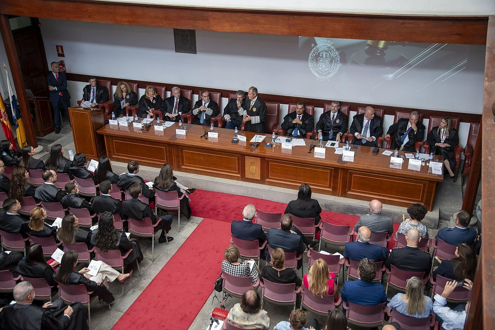 Los abogados homenajeados por cumplir 25 años de abogacía, en imágenes